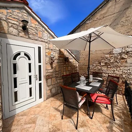 Antonia Apartman Vrboska